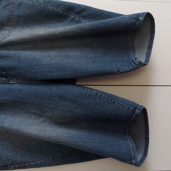 Ashley Stewart Four Pocket Medium Rinse Blue Denim Bermuda Shorts Size 20 - Picture 5 of 16